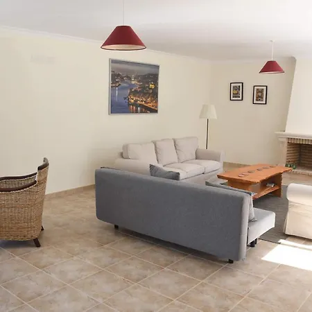 Casa De Sandoeira * Rego da Murta
